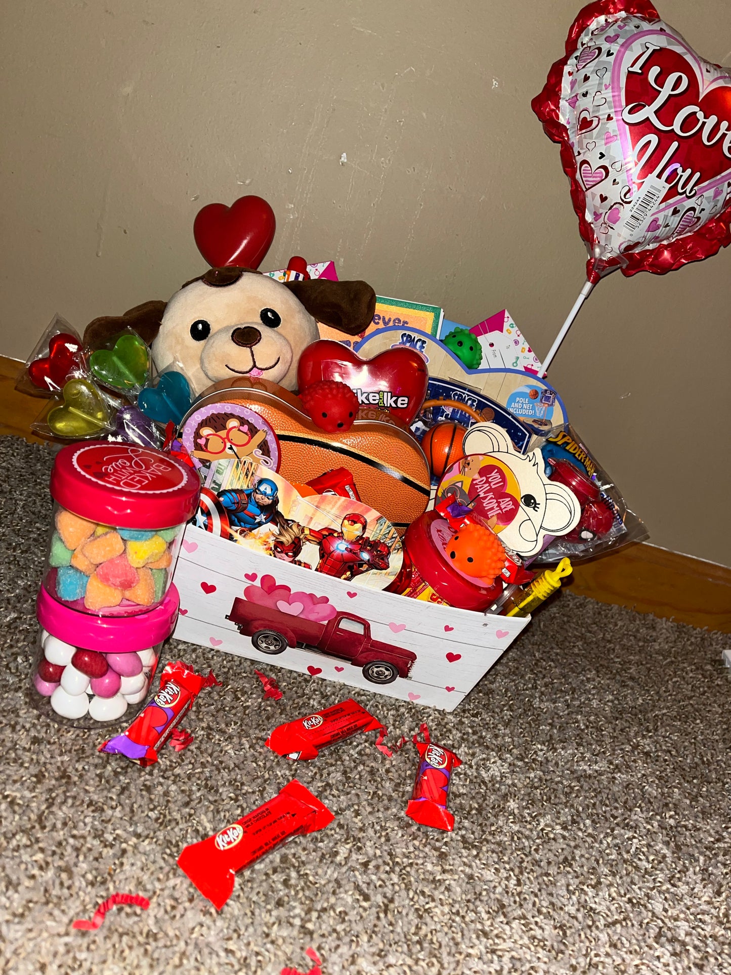 Little Kids Valentine’s Day Baskets