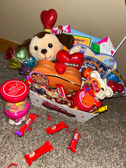 Little Kids Valentine’s Day Baskets