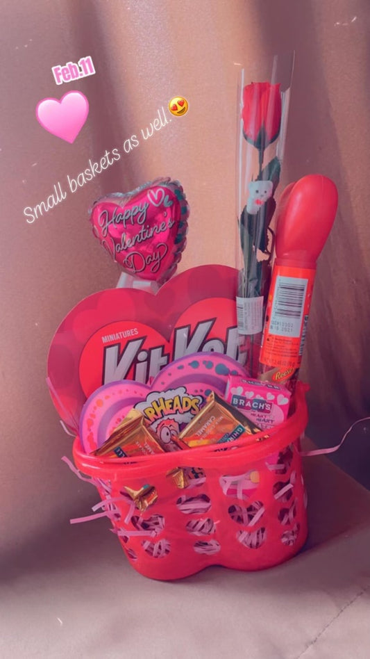 Small Valentine’s Day Baskets