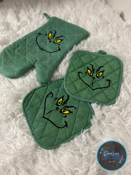 Grinch Pot Holder Set